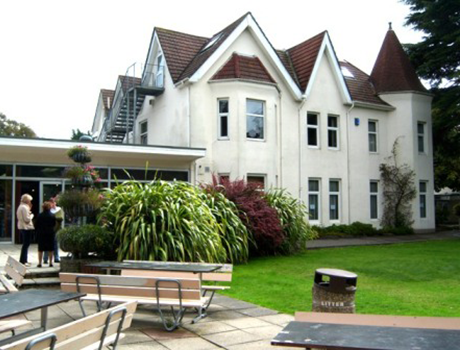 Anglo-Continental School of English | 10-17*