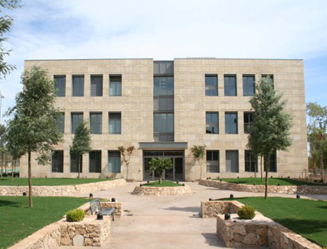 Caxton College | 4-18