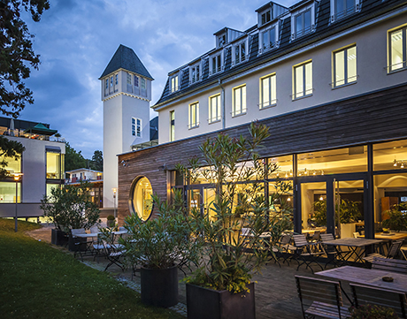 IU International University of Applied Sciences