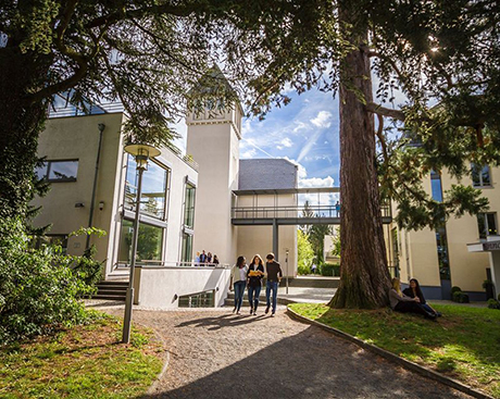 IU International University of Applied Sciences