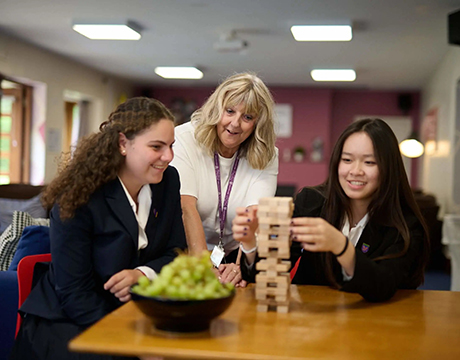 Leighton Park School